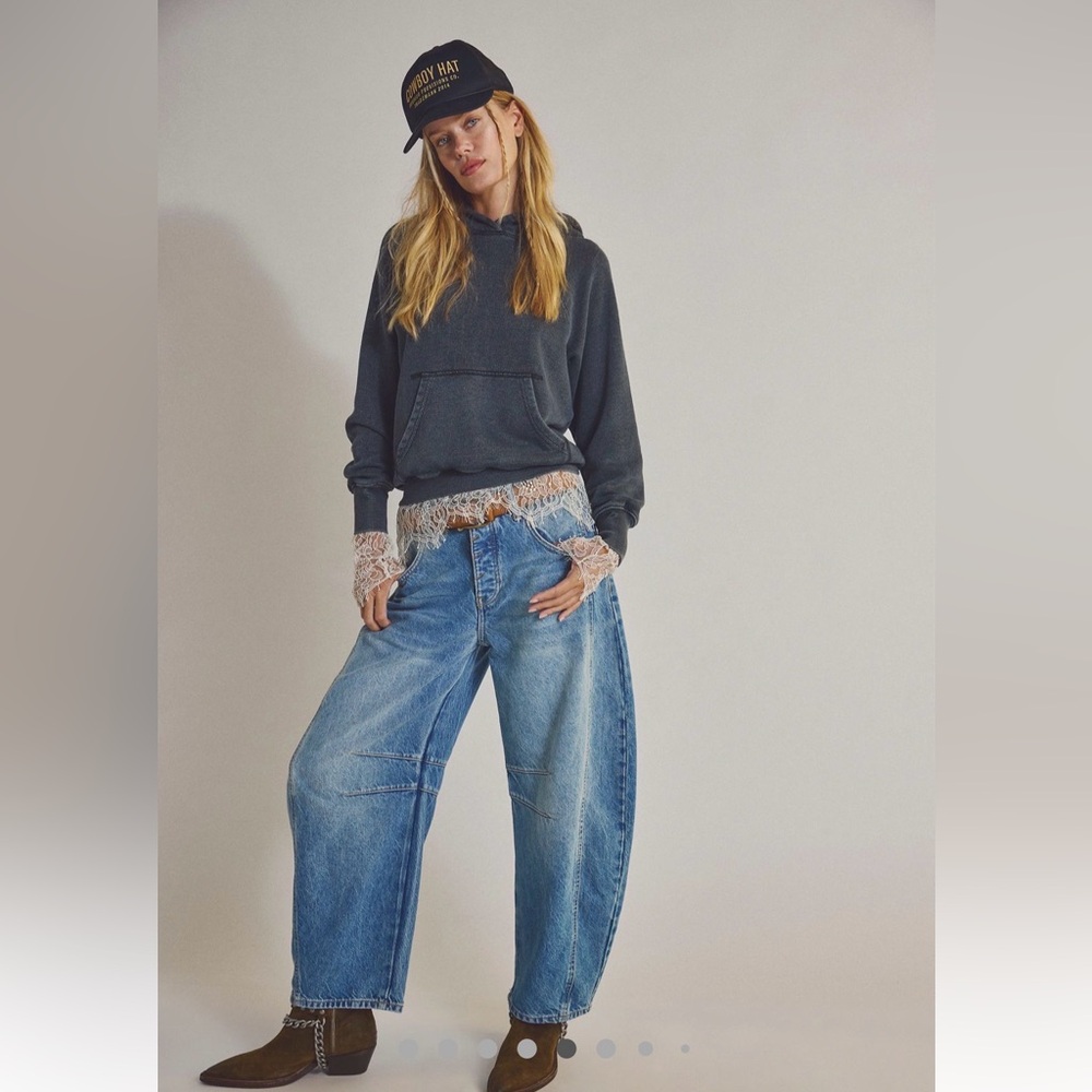 Free People We The Free Good Luck Mid-rise Barrel Jeans Size 26 Like New
